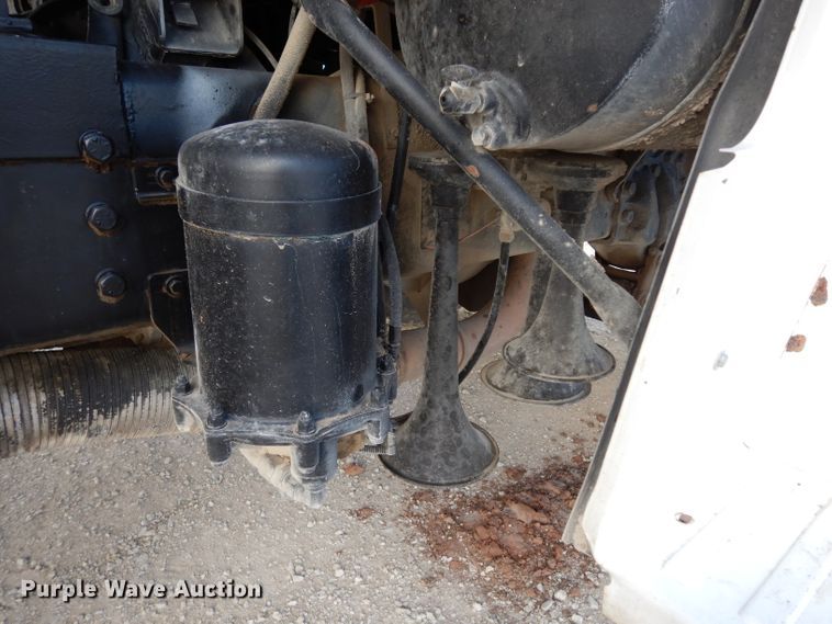 image for item DG6250 1997 Ford L9000 dump truck