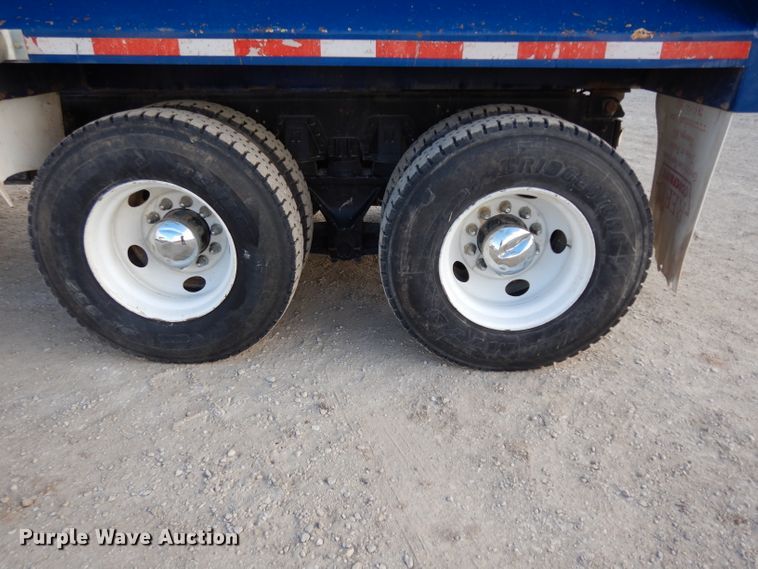 image for item DG6250 1997 Ford L9000 dump truck