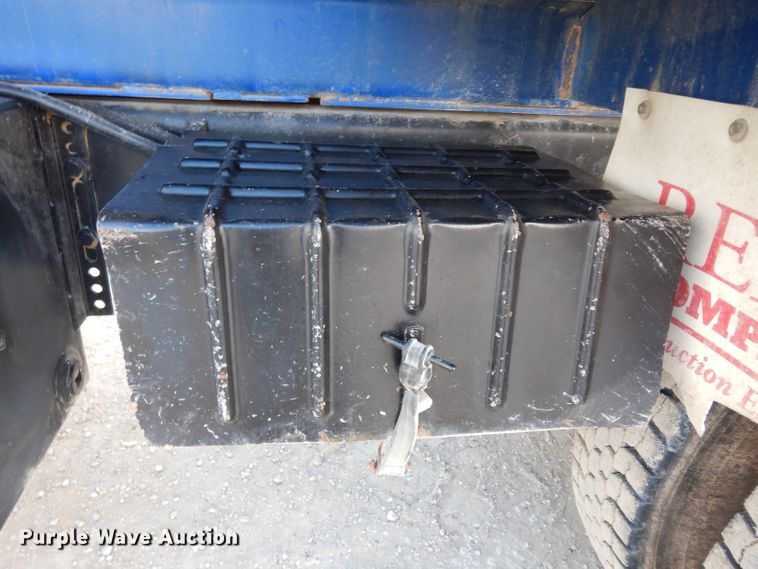 image for item DG6250 1997 Ford L9000 dump truck