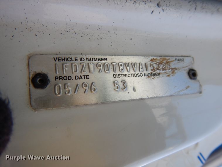 image for item DG6250 1997 Ford L9000 dump truck