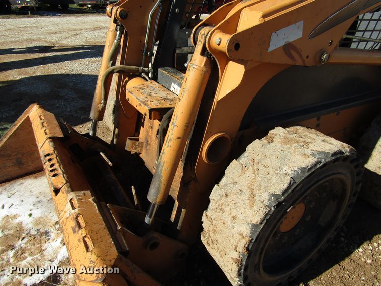 image for item DG6681 2003 Case 40XT skid steer