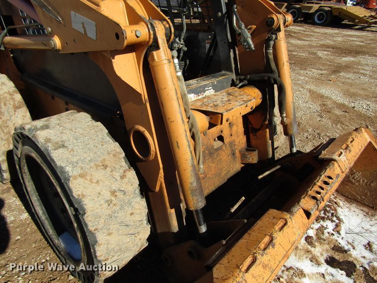 image for item DG6681 2003 Case 40XT skid steer