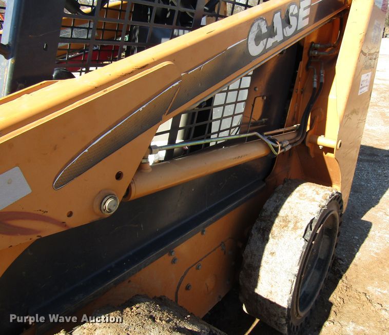 image for item DG6681 2003 Case 40XT skid steer