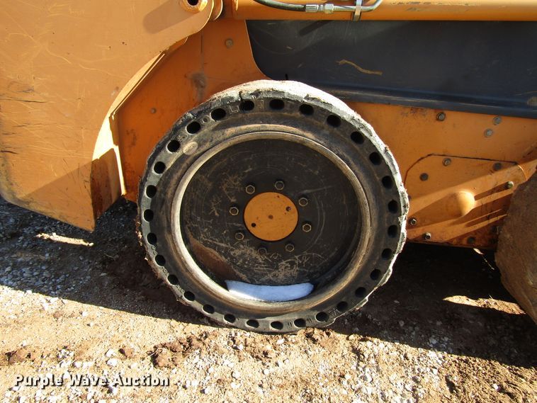 image for item DG6681 2003 Case 40XT skid steer