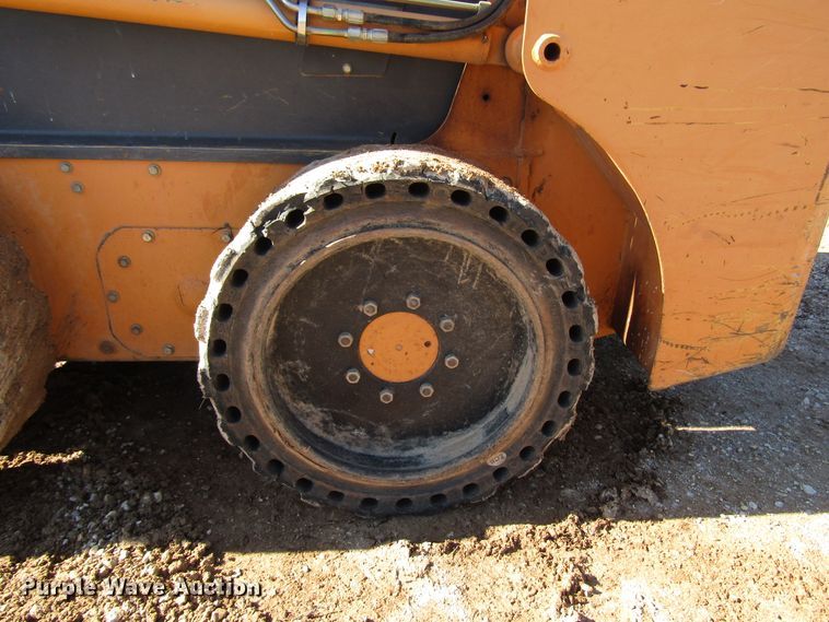 image for item DG6681 2003 Case 40XT skid steer