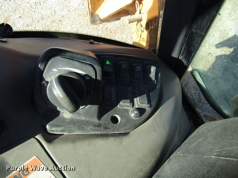 image for item DG6683 2015 Case 580 Super N backhoe