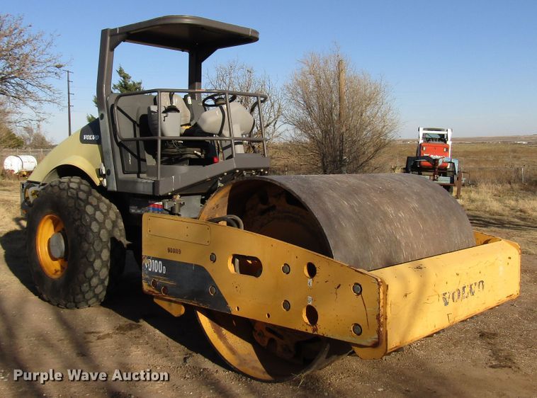 image for item DG6732 2009 Volvo SD100D single drum vibratory roller