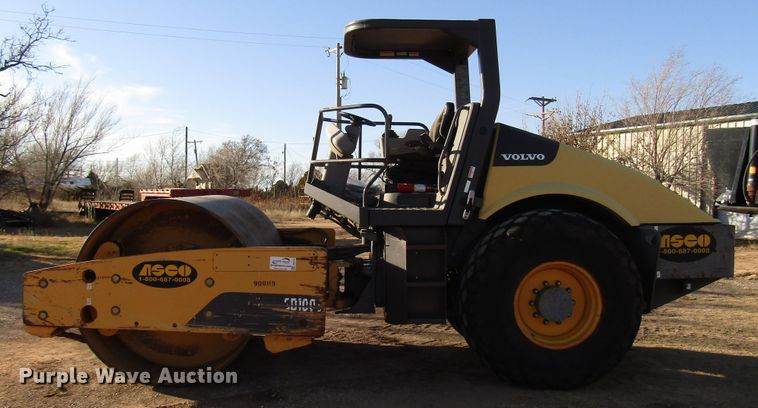 image for item DG6732 2009 Volvo SD100D single drum vibratory roller