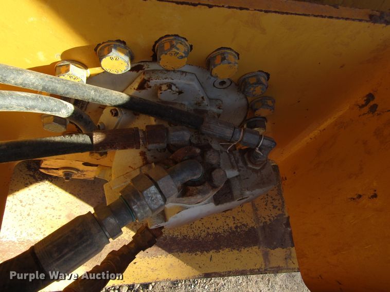 image for item DG6732 2009 Volvo SD100D single drum vibratory roller