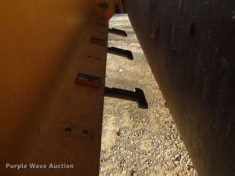 image for item DG6732 2009 Volvo SD100D single drum vibratory roller