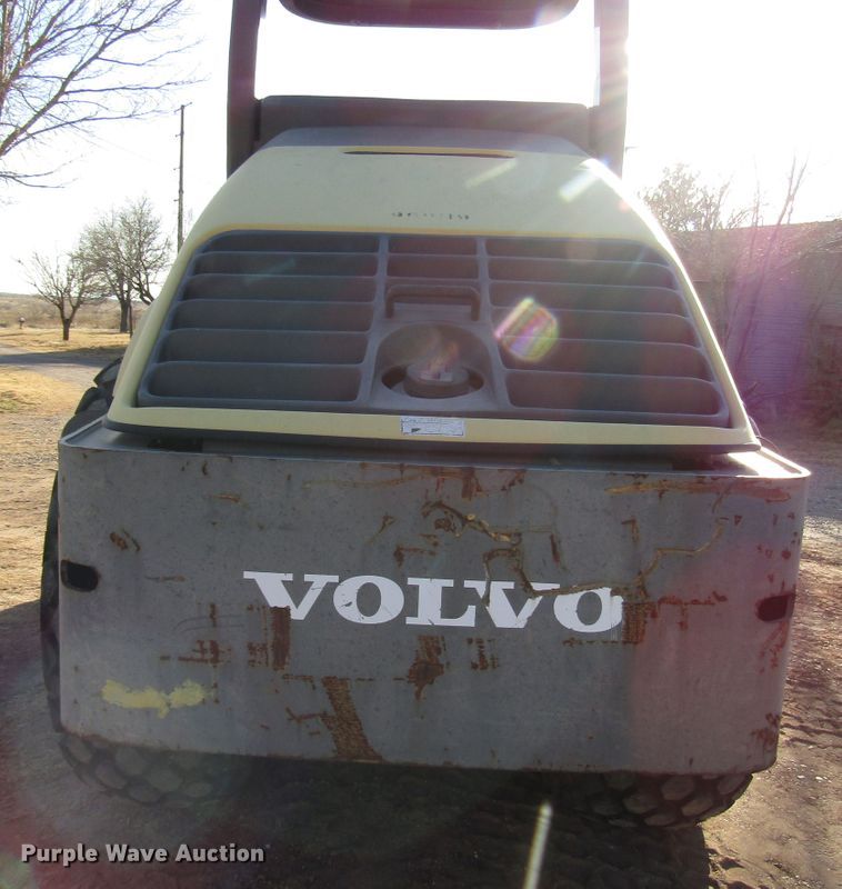 image for item DG6732 2009 Volvo SD100D single drum vibratory roller