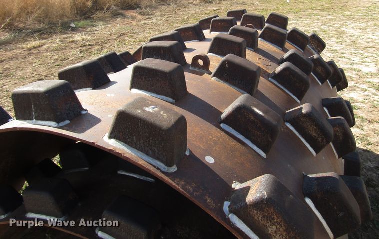 image for item DG6732 2009 Volvo SD100D single drum vibratory roller