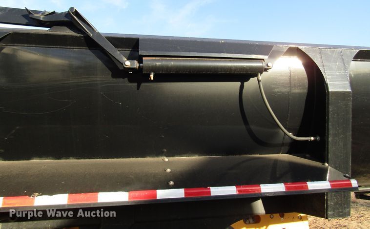 image for item DG6733 2016 4T HR322 barrel bed dump trailer