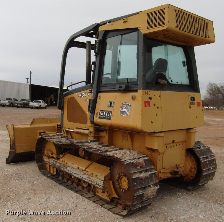 image for item DG6734 2005 John Deere 650J dozer