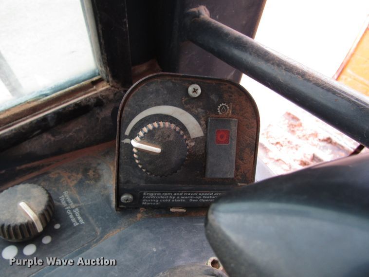 image for item DG6734 2005 John Deere 650J dozer