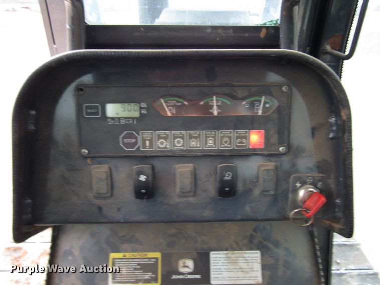 image for item DG6734 2005 John Deere 650J dozer