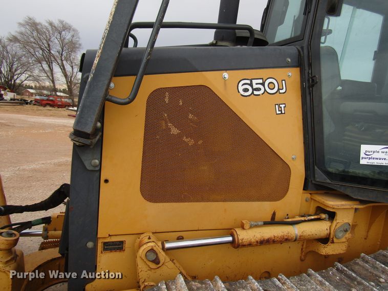 image for item DG6734 2005 John Deere 650J dozer