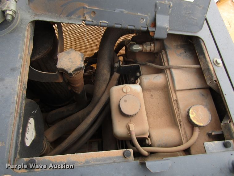 image for item DG6734 2005 John Deere 650J dozer