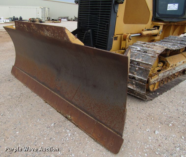 image for item DG6734 2005 John Deere 650J dozer