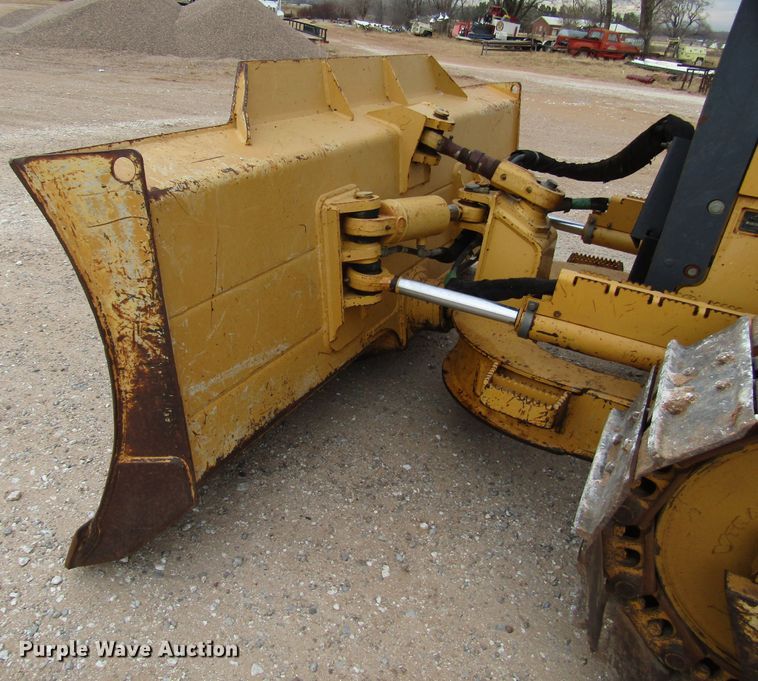 image for item DG6734 2005 John Deere 650J dozer