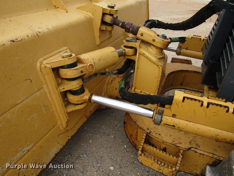 image for item DG6734 2005 John Deere 650J dozer