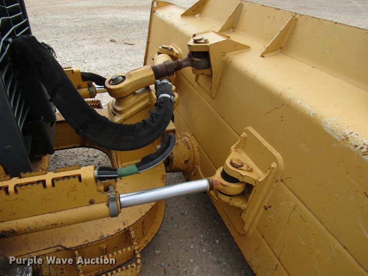 image for item DG6734 2005 John Deere 650J dozer