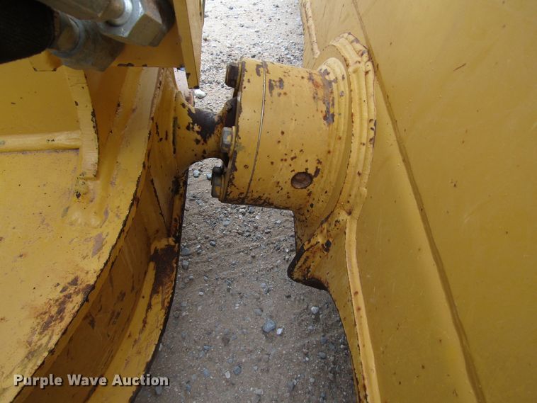 image for item DG6734 2005 John Deere 650J dozer