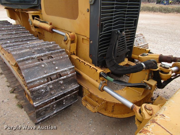 image for item DG6734 2005 John Deere 650J dozer