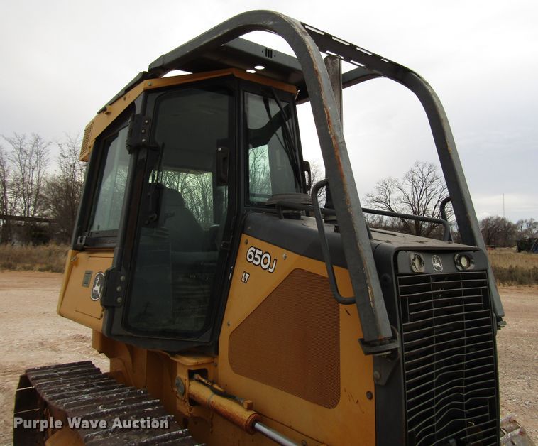 image for item DG6734 2005 John Deere 650J dozer