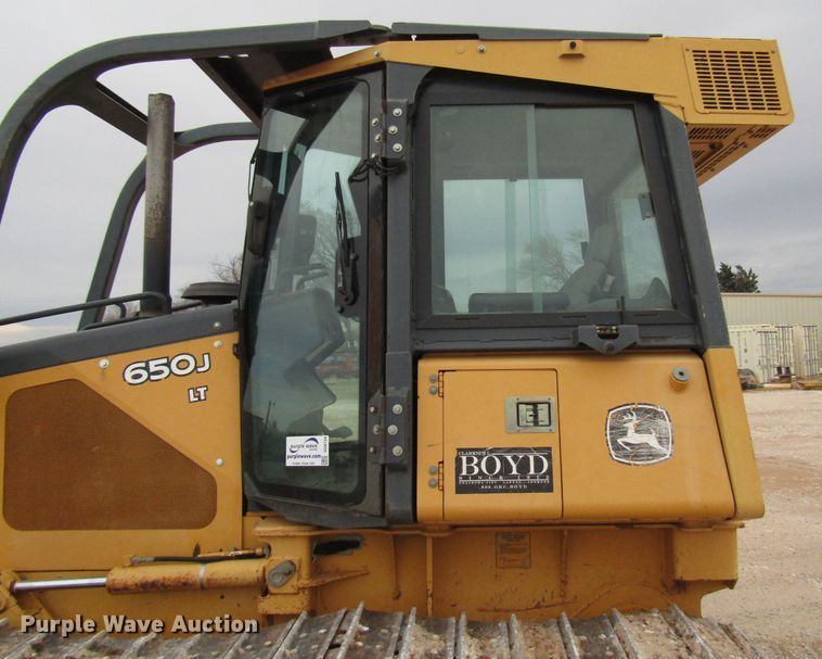 image for item DG6734 2005 John Deere 650J dozer