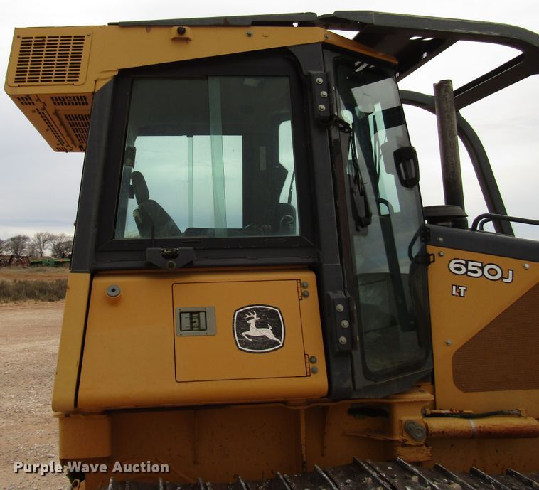 image for item DG6734 2005 John Deere 650J dozer