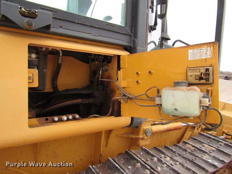 image for item DG6734 2005 John Deere 650J dozer