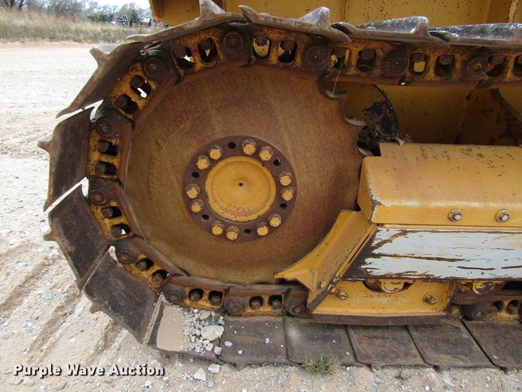 image for item DG6734 2005 John Deere 650J dozer