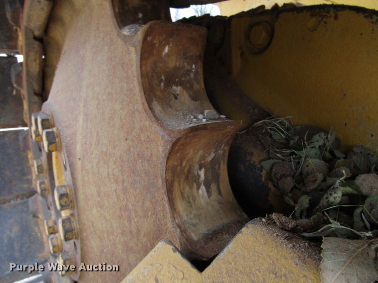 image for item DG6734 2005 John Deere 650J dozer