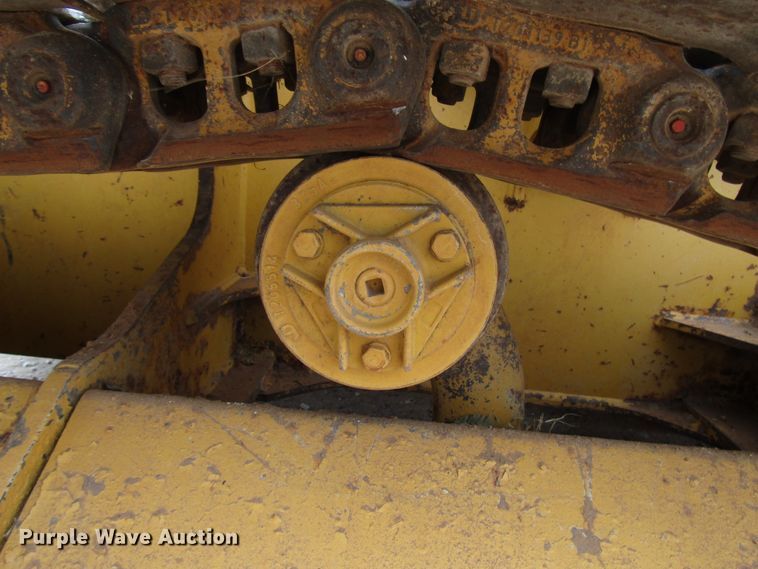 image for item DG6734 2005 John Deere 650J dozer