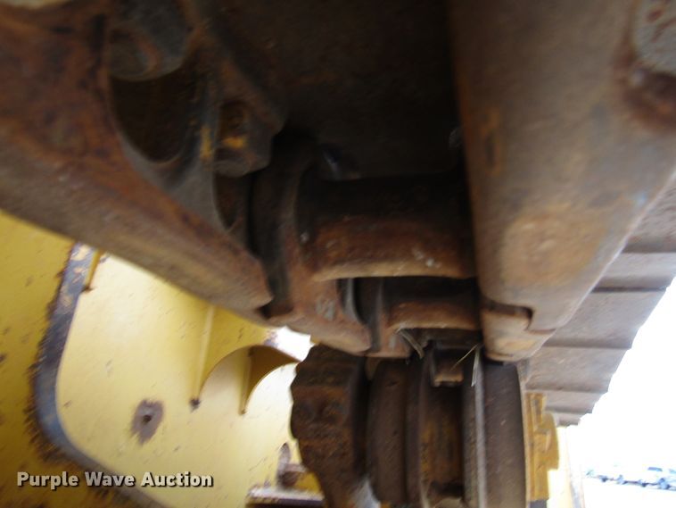 image for item DG6734 2005 John Deere 650J dozer