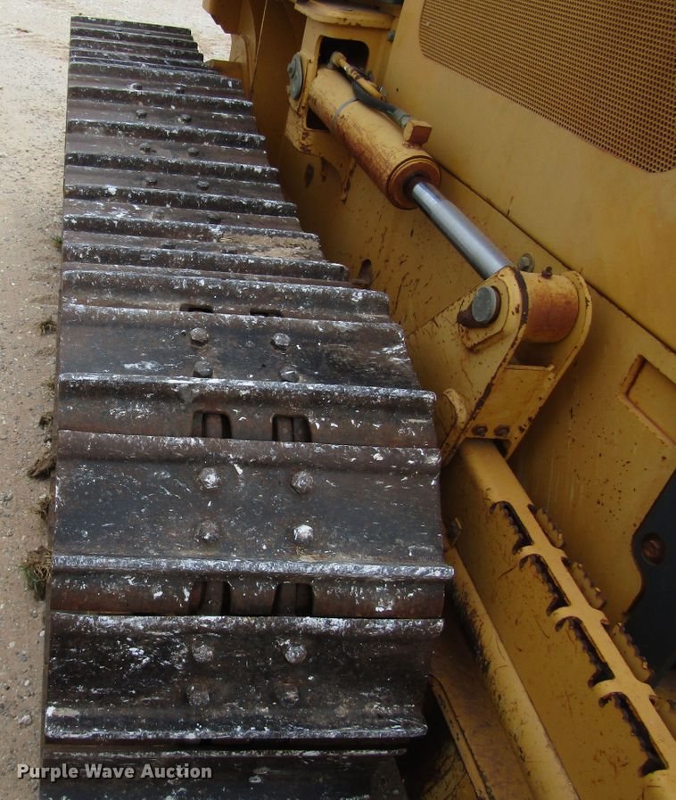 image for item DG6734 2005 John Deere 650J dozer