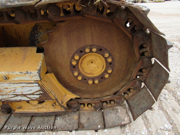 image for item DG6734 2005 John Deere 650J dozer