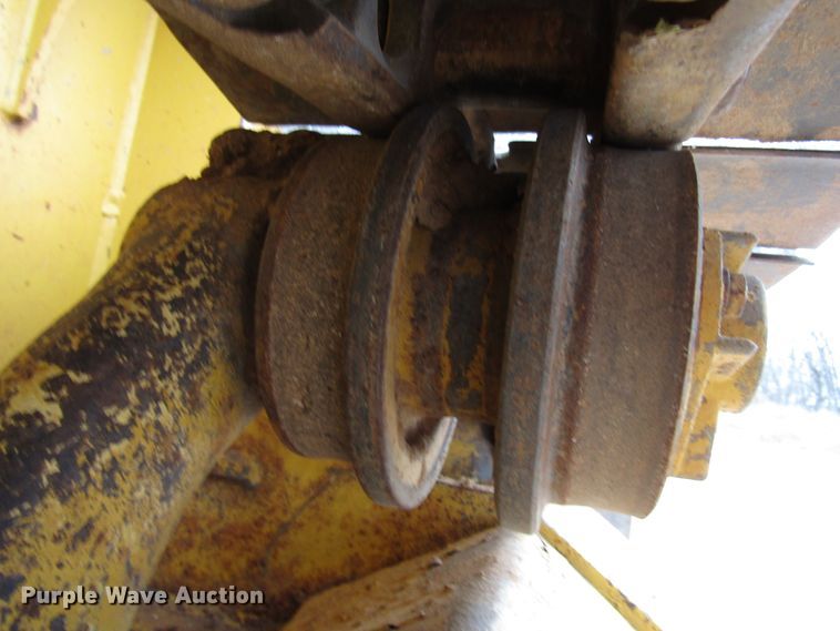 image for item DG6734 2005 John Deere 650J dozer