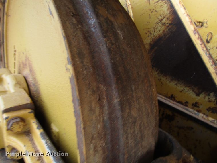 image for item DG6734 2005 John Deere 650J dozer