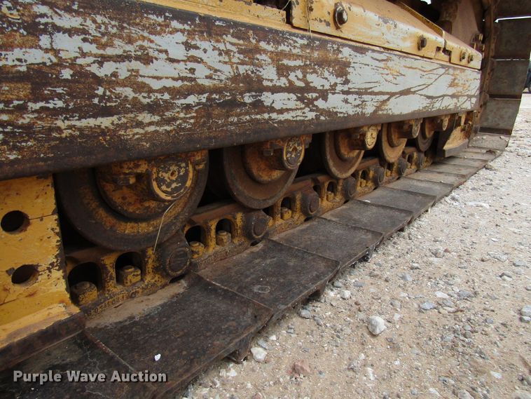 image for item DG6734 2005 John Deere 650J dozer