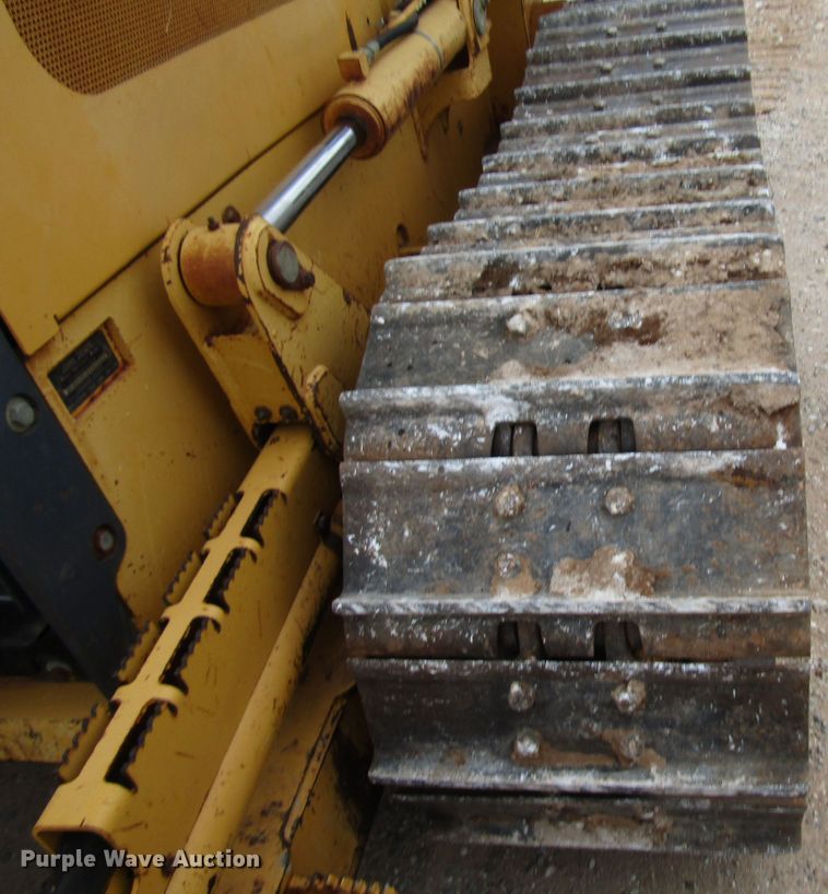 image for item DG6734 2005 John Deere 650J dozer