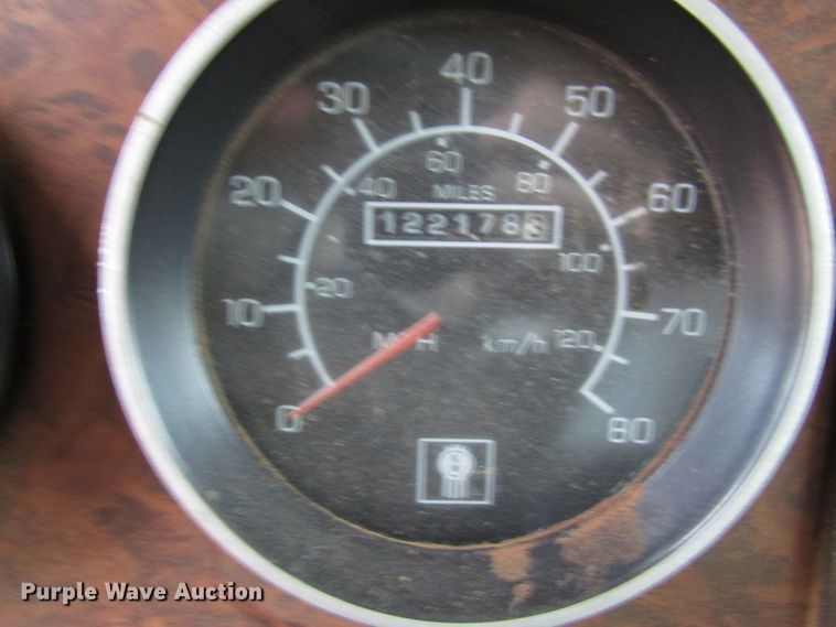 image for item DG6735 2002 Kenworth T300 tank truck