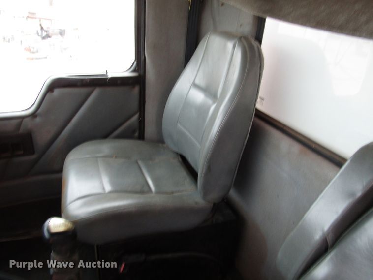 image for item DG6735 2002 Kenworth T300 tank truck