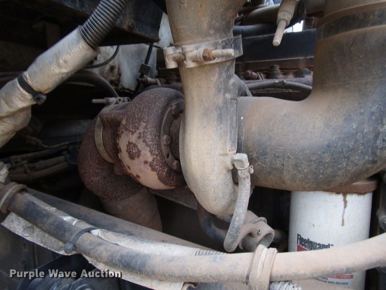 image for item DG6735 2002 Kenworth T300 tank truck