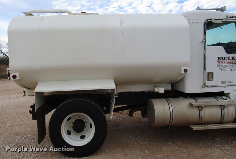 image for item DG6735 2002 Kenworth T300 tank truck