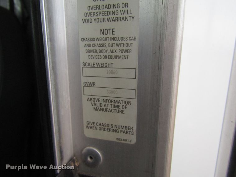 image for item DG6735 2002 Kenworth T300 tank truck