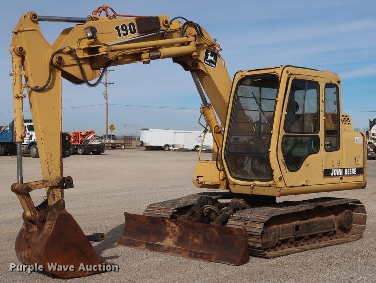 image for item DH0752 1994 John Deere 190E mini excavator