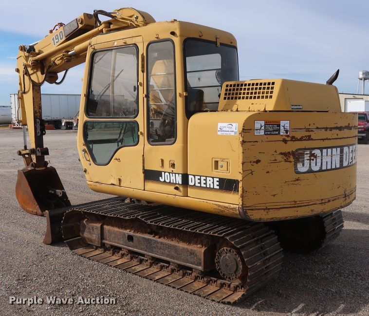 image for item DH0752 1994 John Deere 190E mini excavator
