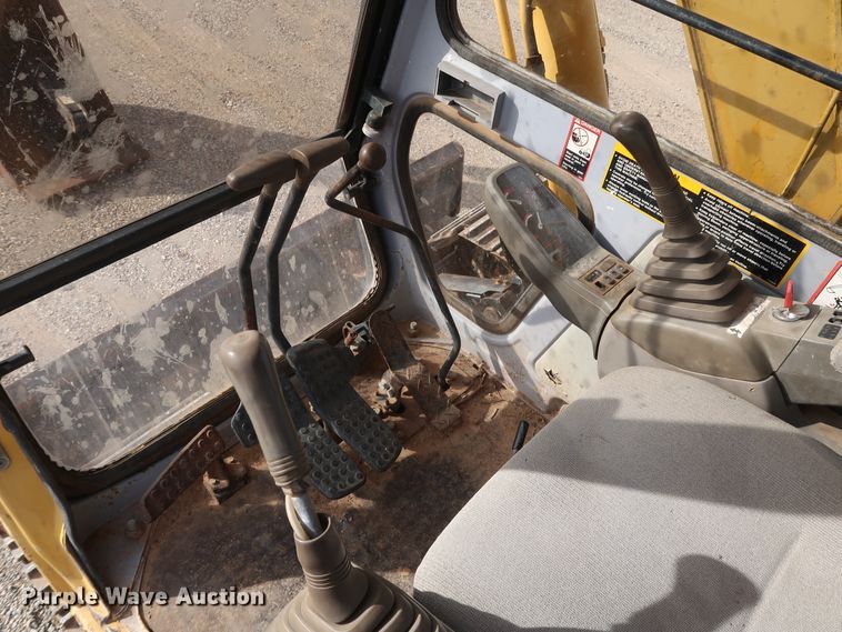 image for item DH0752 1994 John Deere 190E mini excavator